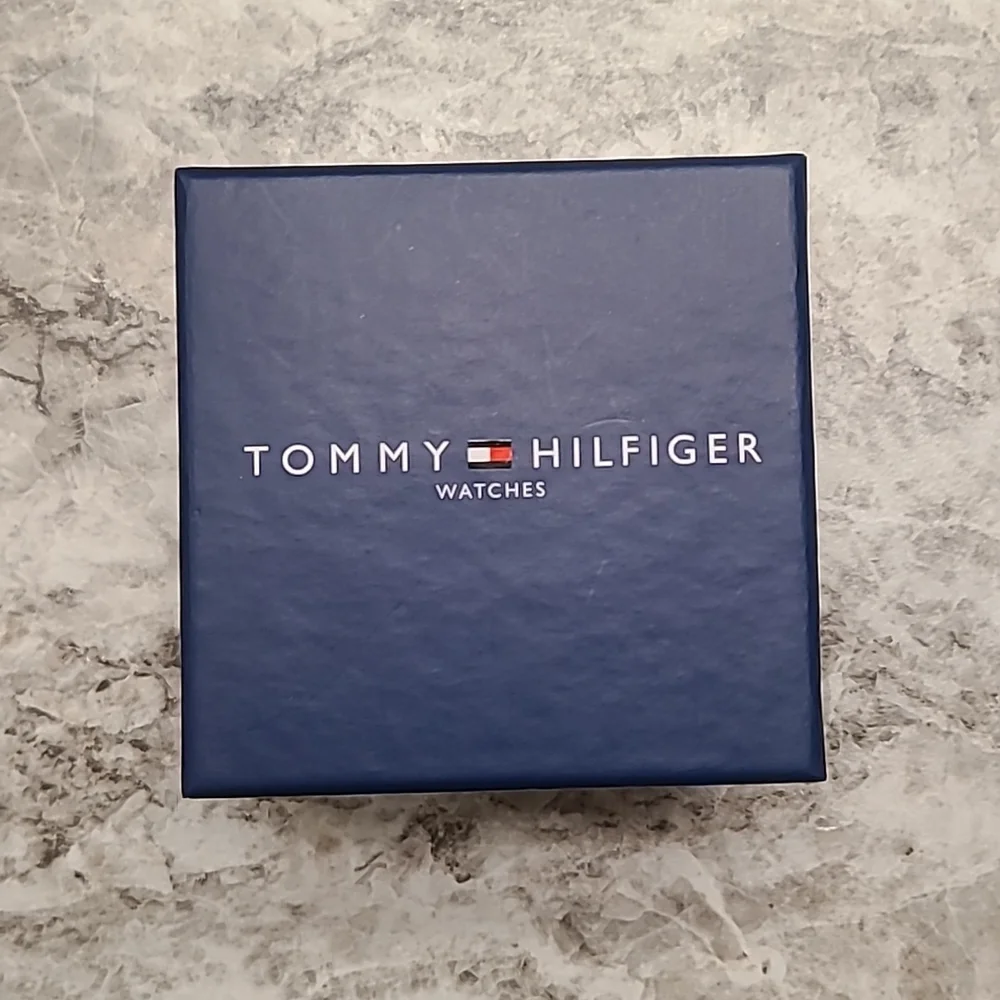 Tommy Hilfiger Watch - Picture 3 of 5